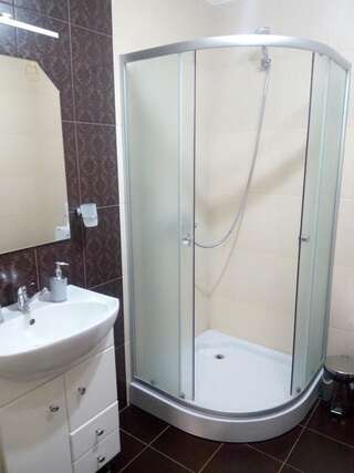 Отель Dovbushanka Hotel in Bukovel Буковель Полулюкс с балконом-7