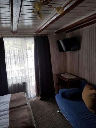 Отель Dovbushanka Hotel in Bukovel Буковель Полулюкс с балконом-11